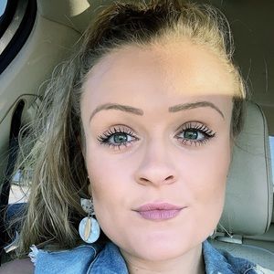 Meet your Posher, Britnie